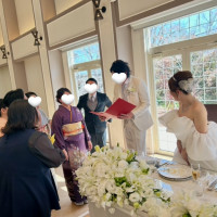 新郎兄妹によるサプライズ余興の様子