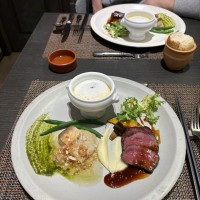 式後にあたたかい料理をゆっくり食べれます！