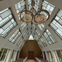 照明もいらないほど光が差し込んできます