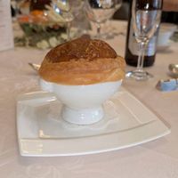 名古屋コーチンを使用したパイ包み焼き