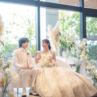 周りの豪華なお花がお気に入りです