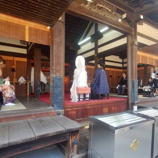 国宝本殿にて