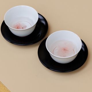 客殿　お作法の練習を行います　その時に出てきた桜茶です