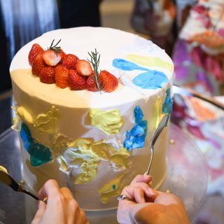 ペイントケーキ、青・水色・黄色