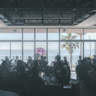 圧巻のロケーションのテラス入場