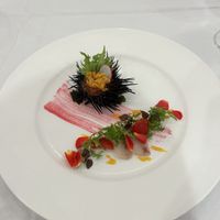 ウニをコースで食べれるのは嬉しいなとおまいました。