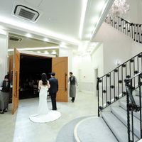 披露宴入場