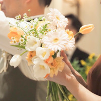 ブーケにはチューリップなど春のお花を入れていただきました。