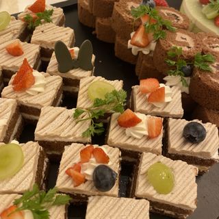 スイーツバイキング