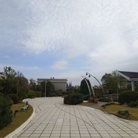 チャペルに向かう間にあるガーデン。