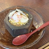 カニクリームコロッケをグラタンにしたお料理。