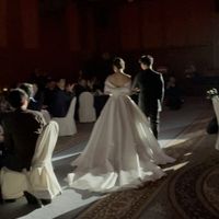 天井と高さと広さが会場により選べてシャンデリアが豪華