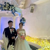 ブルーとイエローで幻想的です