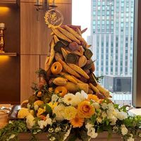 ウェディングケーキならぬパンタワーです！