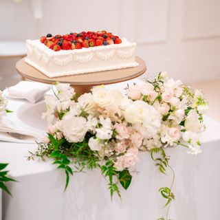 ウェディングケーキ