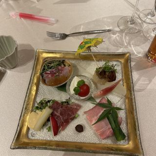 前菜から豪華でどれもこれも美味しかったです！