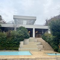 ガーデンから見える建物外観