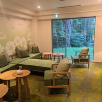 披露宴会場に繋がる小さな待合室？があります