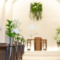 チャペル内
人前式の為、十字架をグリーンに変更