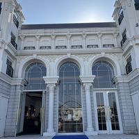 お城のような建物で、入るのがワクワクしました！