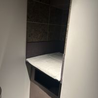 おむつ交換などに利用できるベビーベッドありました。