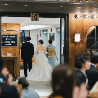 中座での退場シーんで