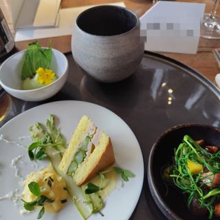 IWAI OMOTESANDO(イワイ オモテサンドウ)のクチコミ 料理・ケーキの写真（2枚目）