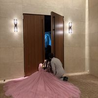 ドレスが華やかで可愛いです。