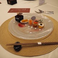 前菜　ドライアイスの演出付き