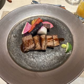 文句なしのお肉。妊娠中なのでよく焼きで提供してもらった。