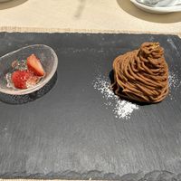妊娠中なのでモンブランの提供だった。他の参列者は抹茶だった。