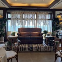 披露宴時、新郎新婦の座る席です。ゲストと近い距離で話せそう