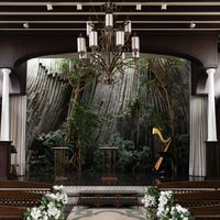 晴れてなくても素敵なチャペル