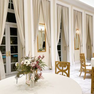 ニーズ松本 by T&G WEDDING(旧 ガーデンヒルズ迎賓館 松本)のクチコミ 披露宴会場の写真(1枚目)