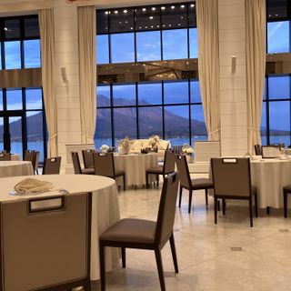 THE BAYSUITE SAKURAJIMA TERRACE（ザベイスイートサクラジマテラス）のクチコミ 披露宴会場の写真（1枚目）