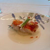 お魚料理。パリパリの鱗が美味しかった。
