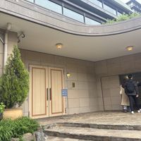 こちらでフラワーシャワーするとのことです。