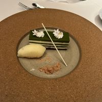 抹茶とホワイトチョコのオペラケーキがとても美味しかった。