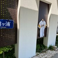 駐車場から中に入るまでの場所も飾れます