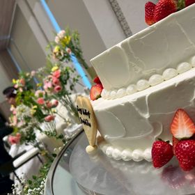 ウェディングケーキ