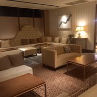 さすが一軒貸切なので大きめソファーで座り心地がよかった。