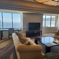 プリティチャペル舞浜（ホテルオークラ東京ベイ内）の披露宴会場の写真（1枚目）