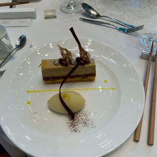 新潟モノリス（NIIGATA MONOLITH）のクチコミ 料理・ケーキの写真（1枚目）