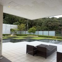 ノートルダム広島/FIVESTAR WEDDINGの披露宴会場の写真（1枚目）