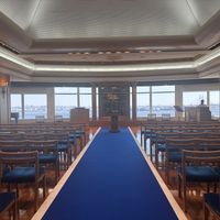 青いバージンロードはリニューアル後はなくなるそうです