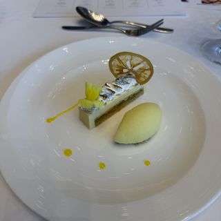 新潟モノリス(NIIGATA MONOLITH)のクチコミ 料理・ケーキの写真(1枚目)