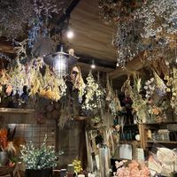 お花屋さんも素敵でした