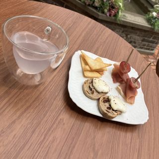 クオーリ クオーリ   〈エルフラットグループ〉のクチコミ 料理・ケーキの写真（1枚目）