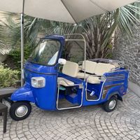 トゥクトゥクに乗る演出ができます。