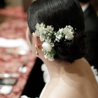 新婦ウェディングドレス時生花飾り